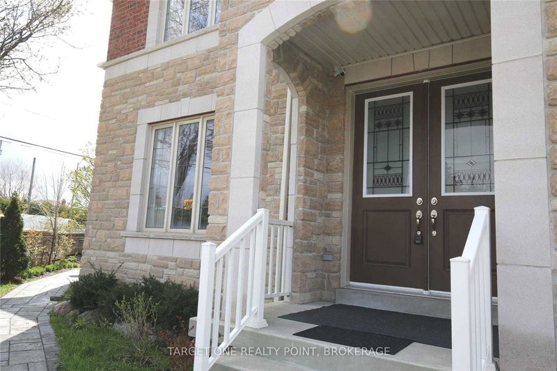 2 Stonebridge Dr, Markham, L6C 2C3 | Image 3