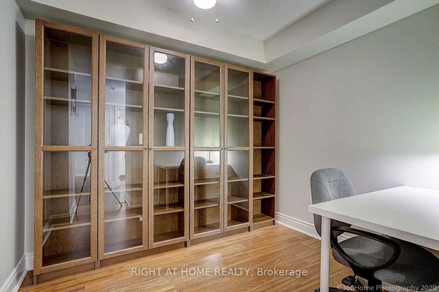 1404 - 7 North Park Road