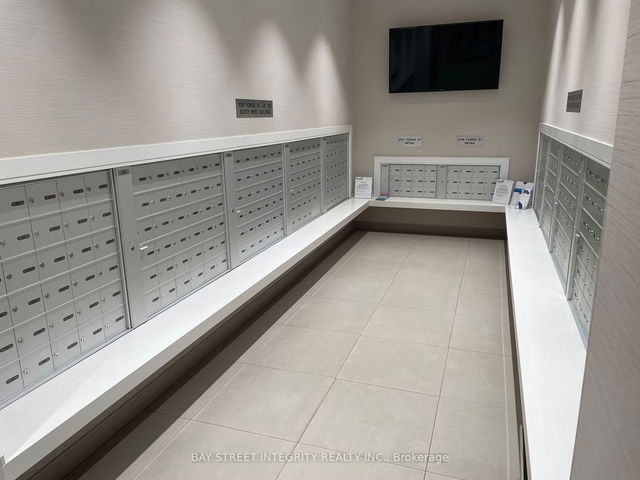 SW401 - 9191 Yonge Street