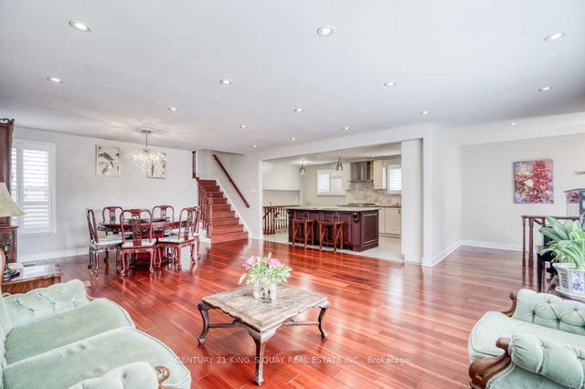 8 Hoover Drive