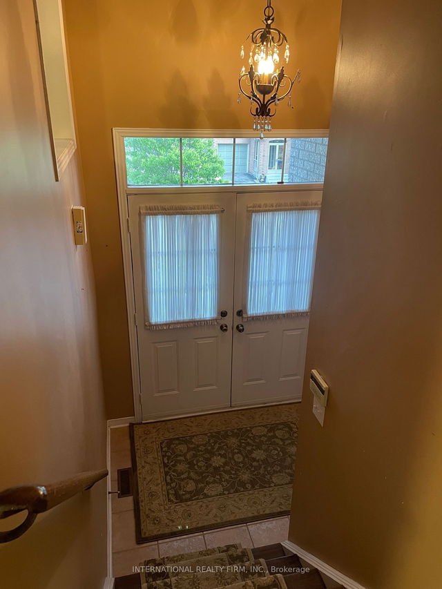 18 Merrill Avenue