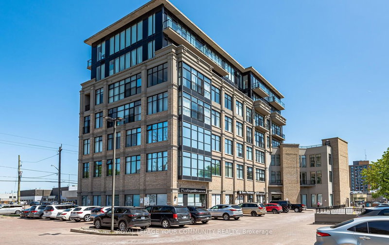 704 - 10376 Yonge St, Richmond Hill, L4C 3B8 | Image 3