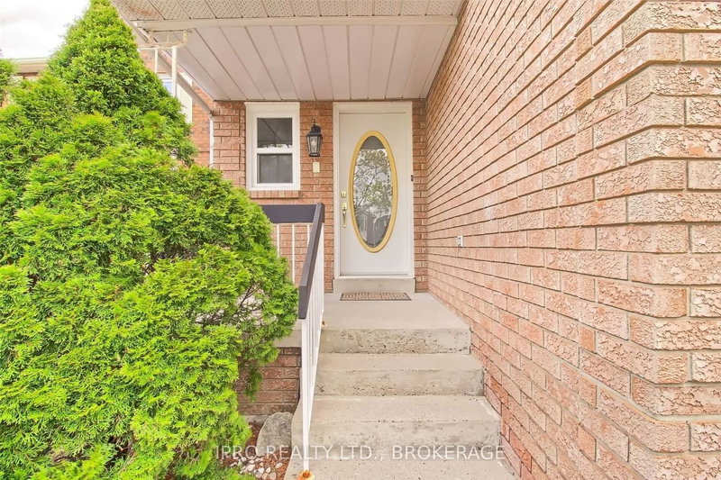 15 White Blvd, Vaughan, L4J 5Z4 | Image 2