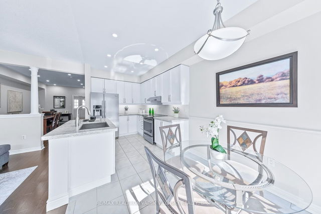 59 Lander Crescent