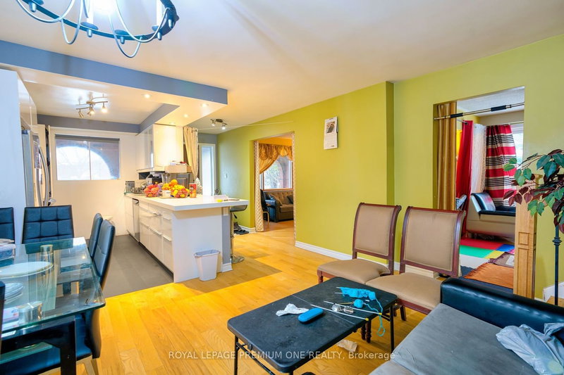 14835 Jane St, King, L7B 1A3 | Image 3