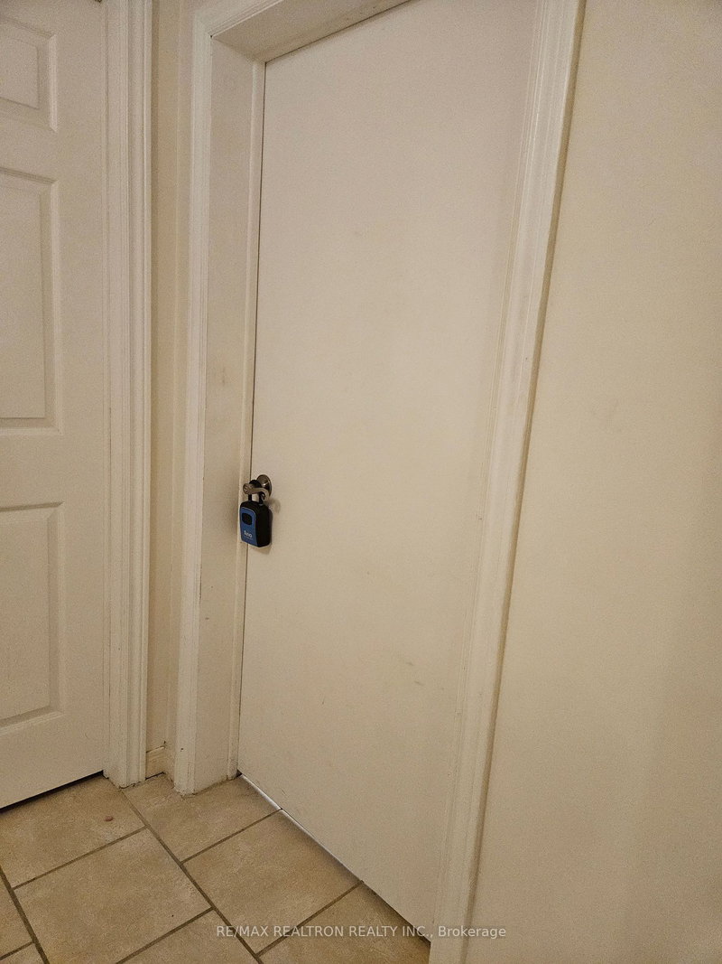 54 Aileen Rd, Markham, L3T 5T1 | Image 3