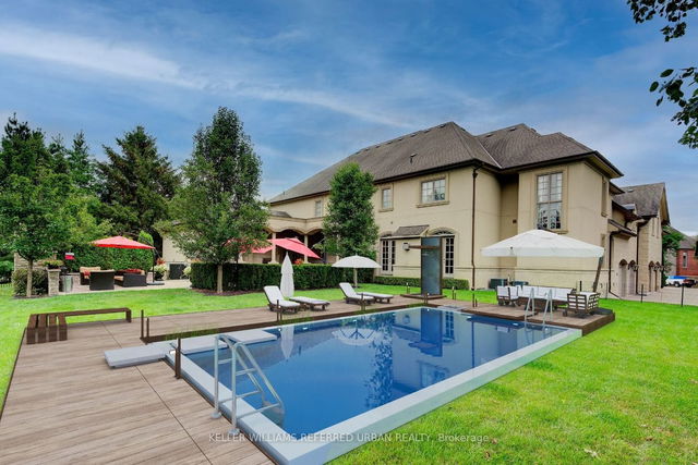 41 Highland Creek Court