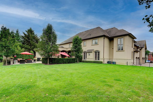 41 Highland Creek Court
