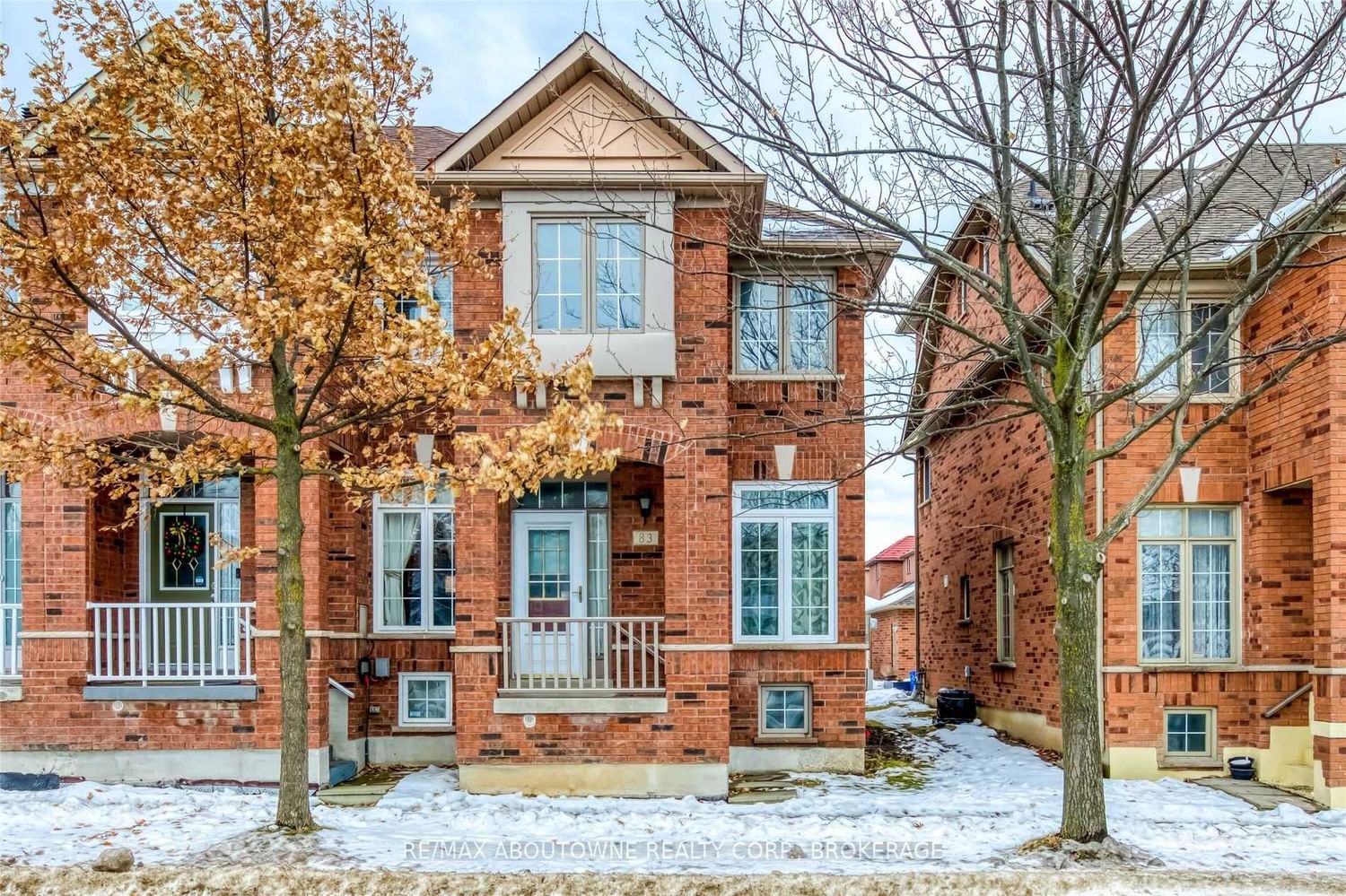 Townhouse leased at 83 Bur Oak Avenue, Markham, Berczy, L6C 2E6 - MLS: N6056687