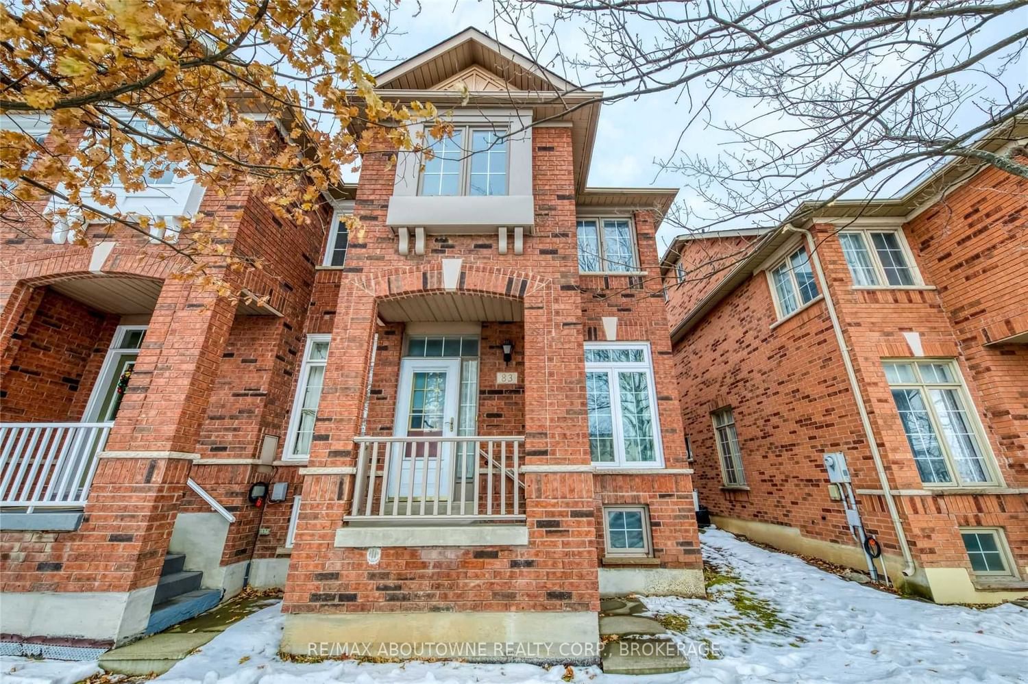 Townhouse leased at 83 Bur Oak Avenue, Markham, Berczy, L6C 2E6 - MLS: N6056687