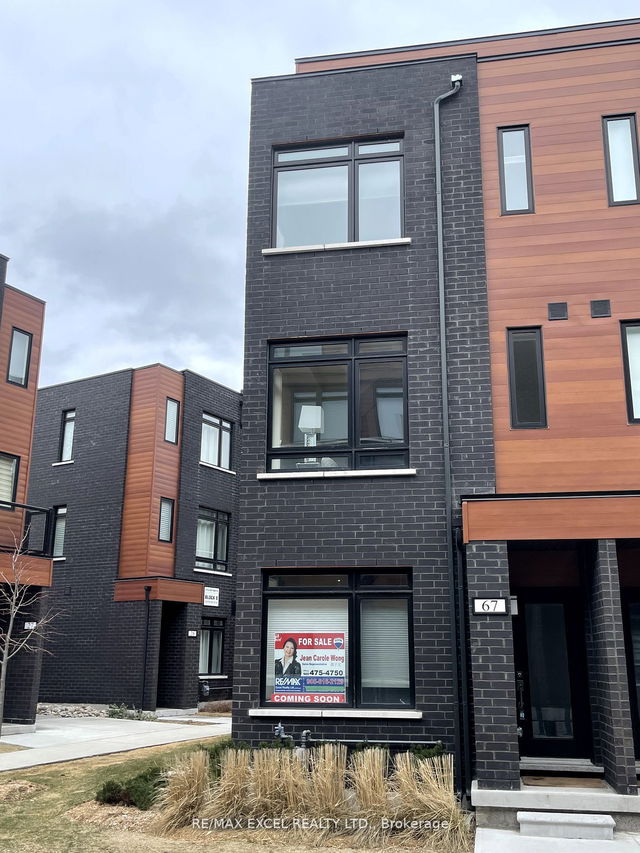 67 - 370B Red Maple Road