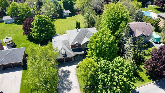 2816 Shering Crescent