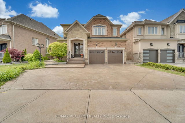 12 Lady Valentina Avenue