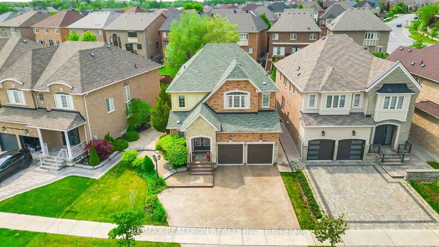 12 Lady Valentina Avenue