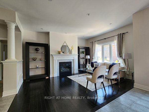 Listing Image 7