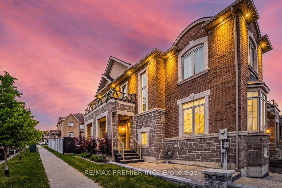Semi-Detached House sold at 4 Fortis Crescent, Bradford West Gwillimbury, Bradford, L3Z 2A6 - MLS: N6071396