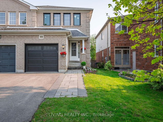 490 Heddle Crescent