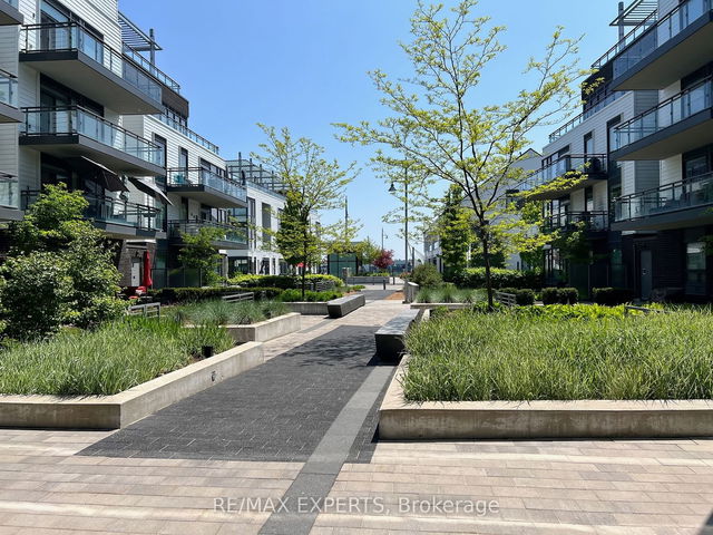 B208 - 271 Sea Ray Avenue