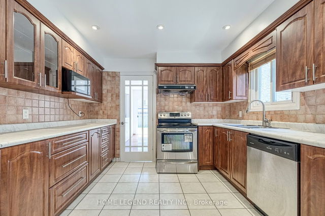 96 Digby Crescent