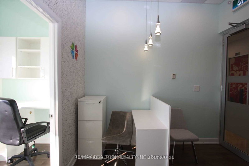 256 - 7163 Yonge St, Markham, L3T 0C6 | Image 2