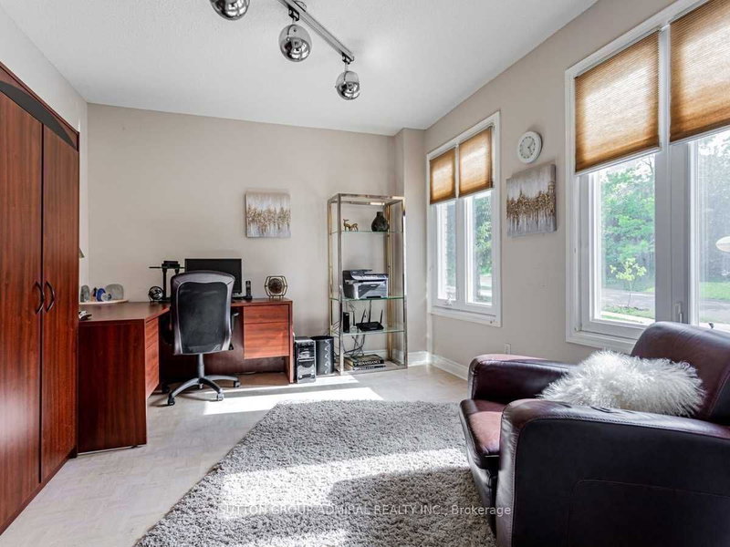 31 Vesta Dr, Richmond Hill, L4B 2M2 | Image 3