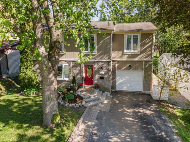 984 Jacarandah Drive