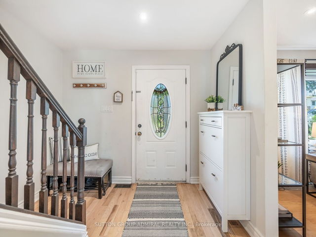 984 Jacarandah Drive