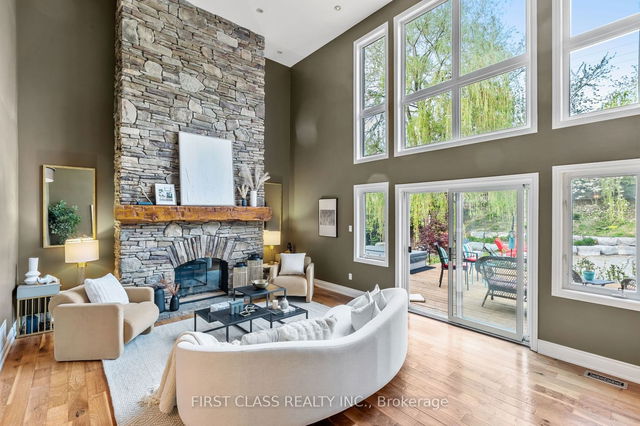 1106 Secretariate Road