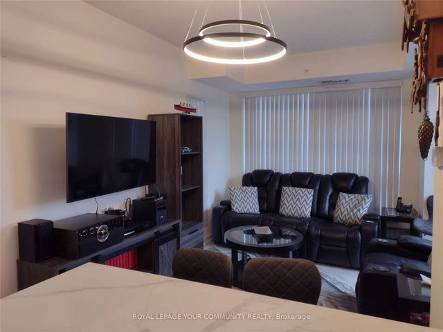 214SE - 9199 Yonge Street