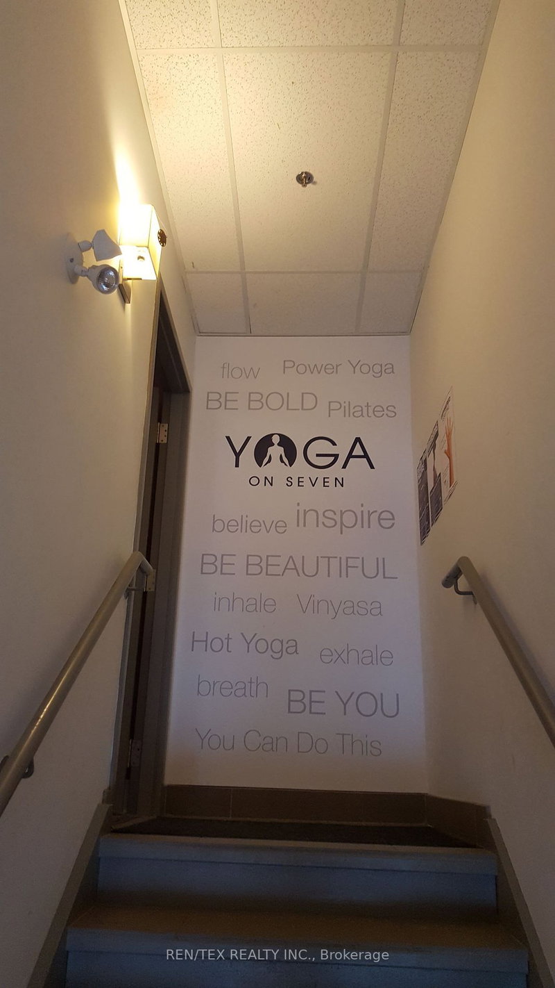 12 / 13 - 6175 Highway 7 N/A, Vaughan, L4H 0P6 | Image 3