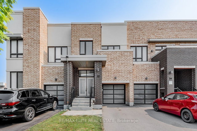 32 Denarius Crescent