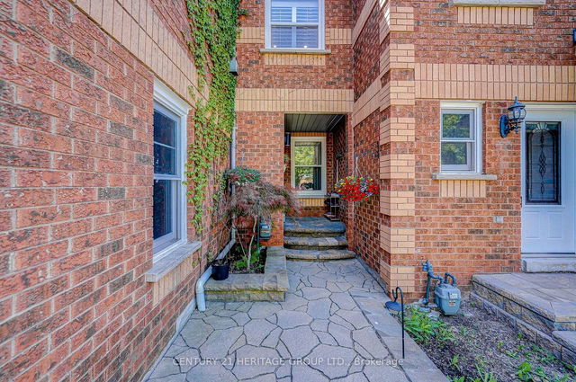 728 Shanahan Boulevard