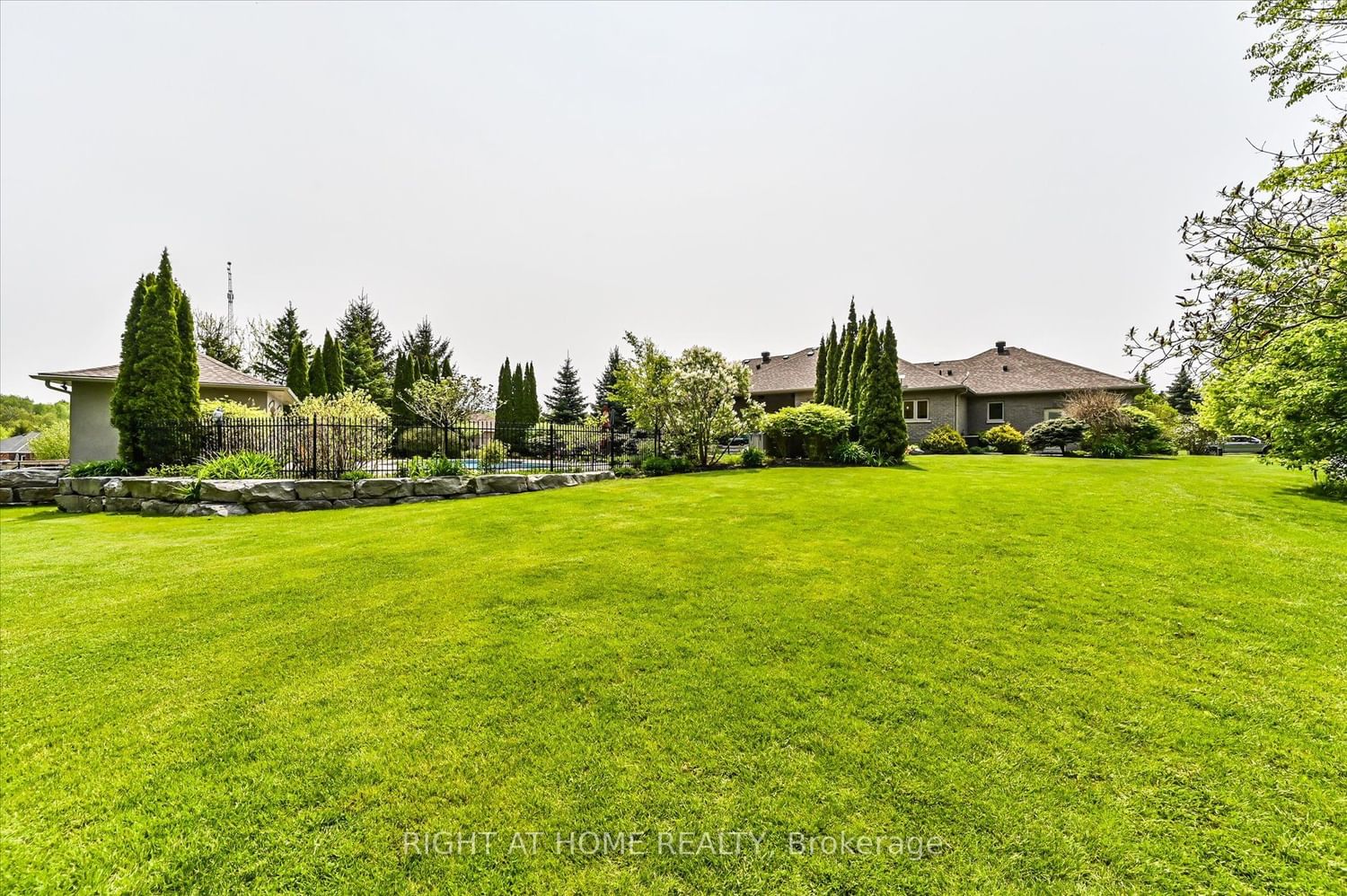 Listing Image 40