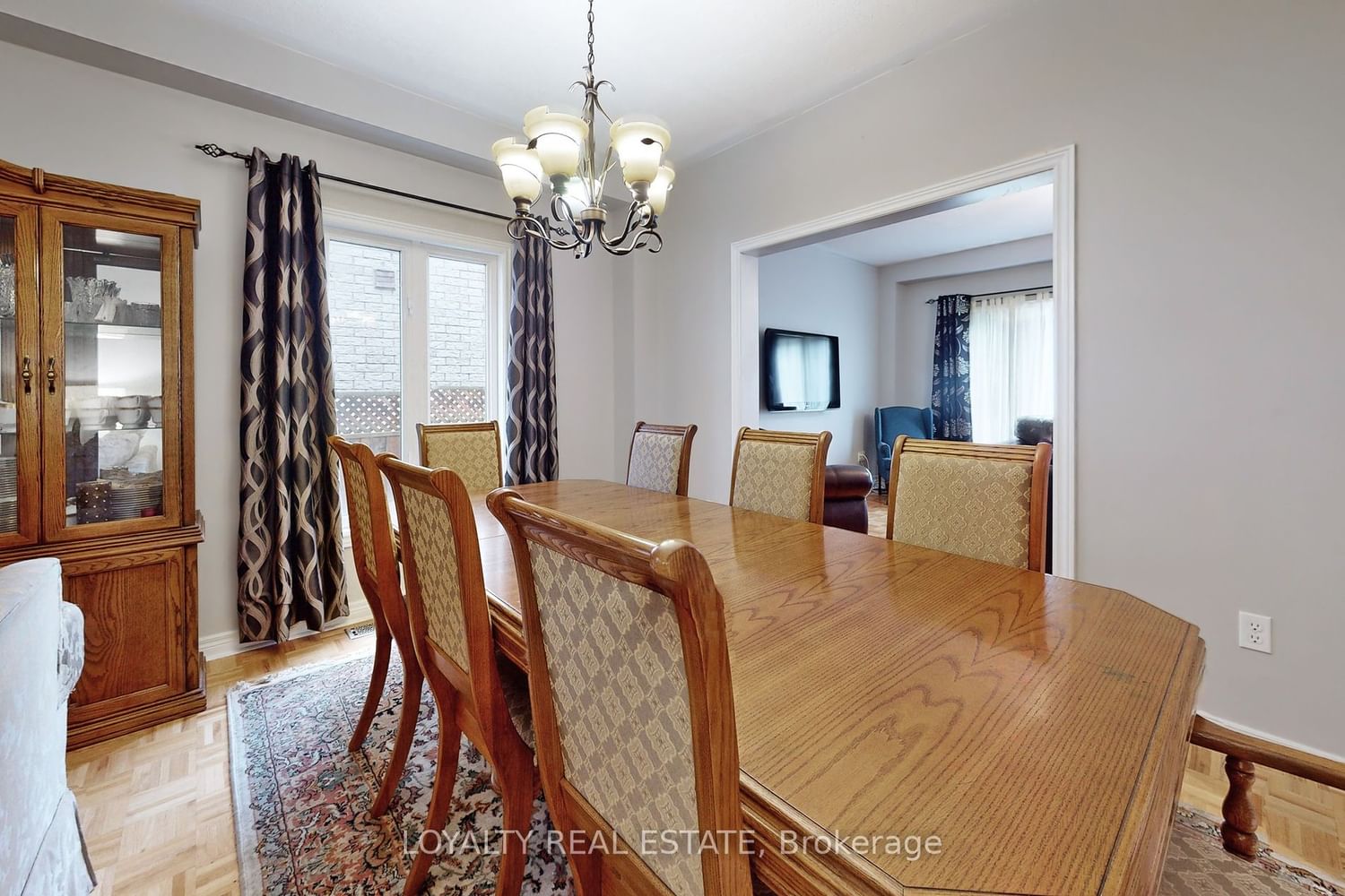 Listing Image 7