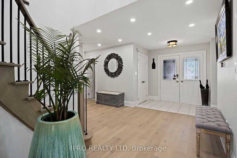 85 Butterfield Cres, Vaughan, L6A 1J4 | Image 3