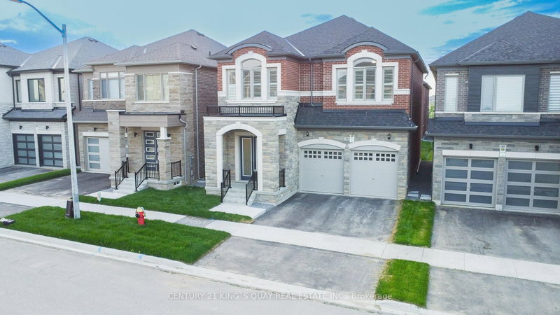 38 Tipp Dr, Richmond Hill, L4E 1J3 | Image 2