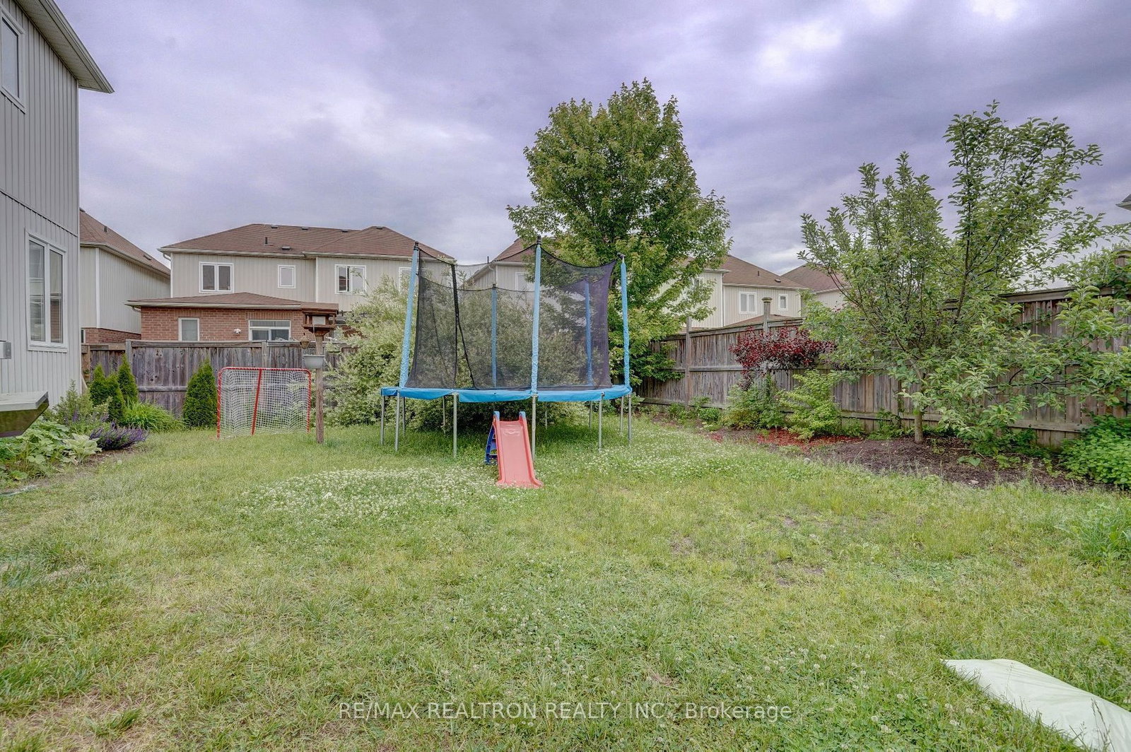 Listing Image 24