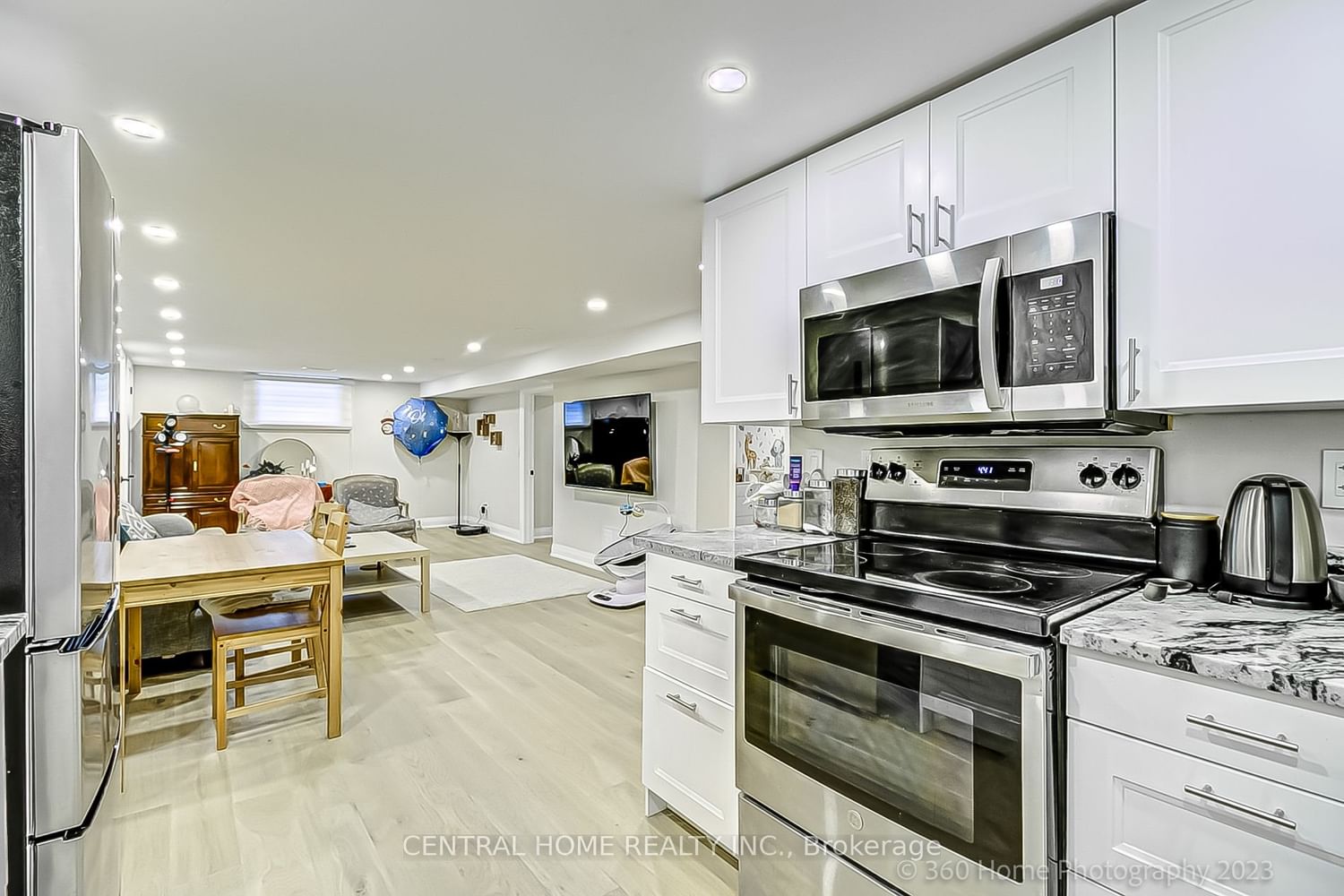 Listing Image 7