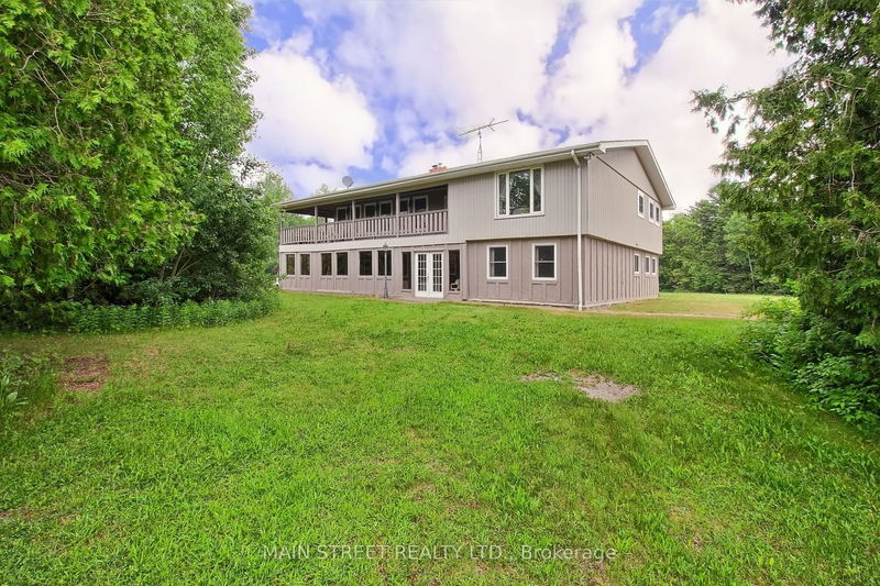 home for sale on 11739 Concession 4 Road E