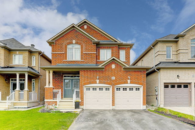 67 Herefordshire Crescent