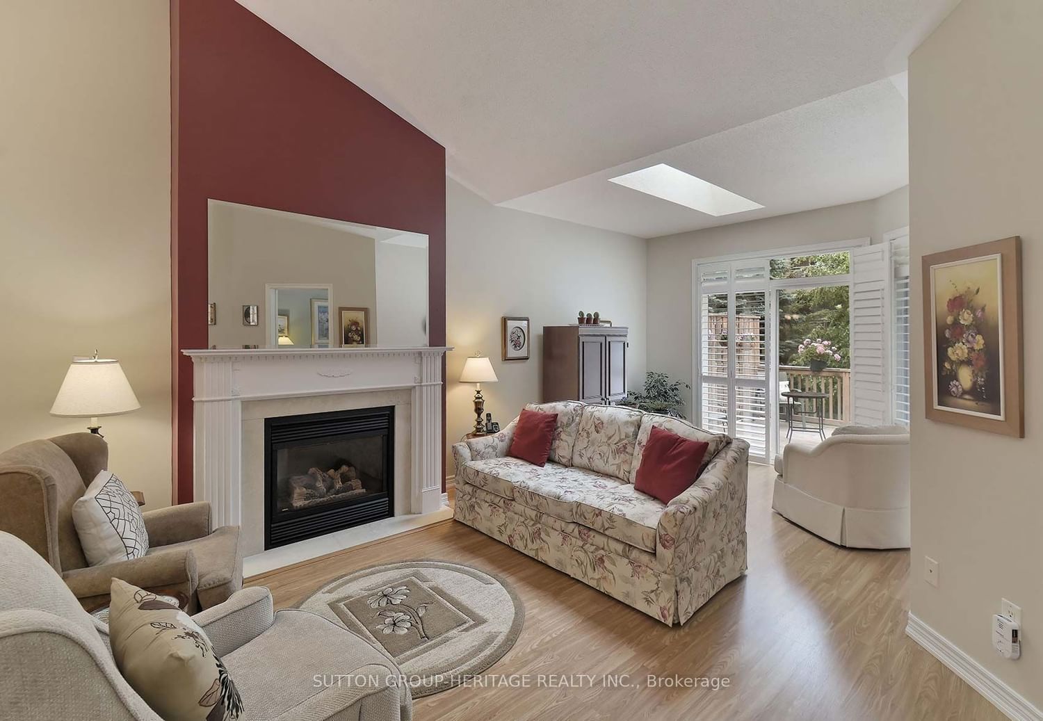 Listing Image 7