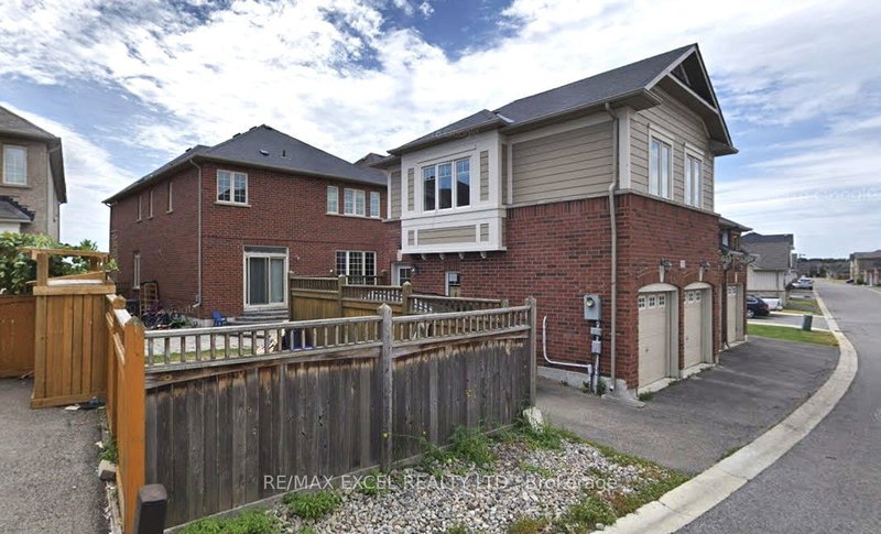 Coach H - 33 Oakmoor Lane, Markham, L6B 0P1 | Image 2