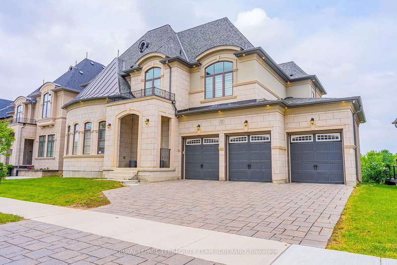 52 Rolling Green Crt, Vaughan, L4H 4K7 | Image 2