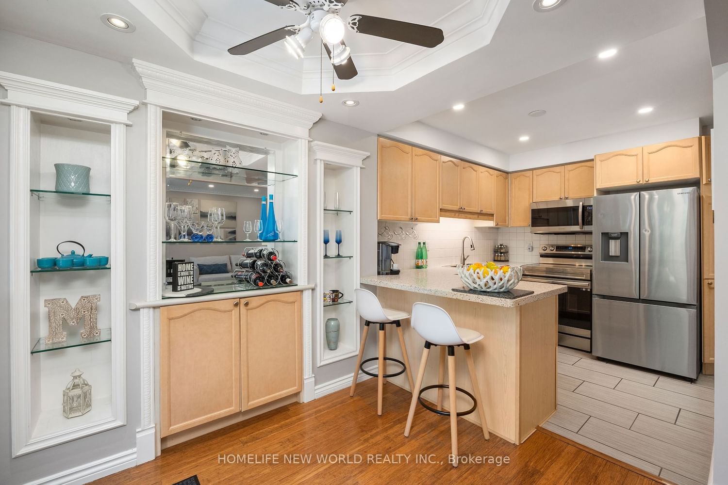 Listing Image 10
