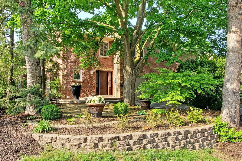 1 Sarah Jane Crt N, Markham, L3P 4A6 | Image 2