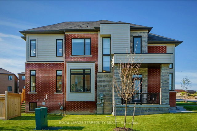 199 Tango Crescent