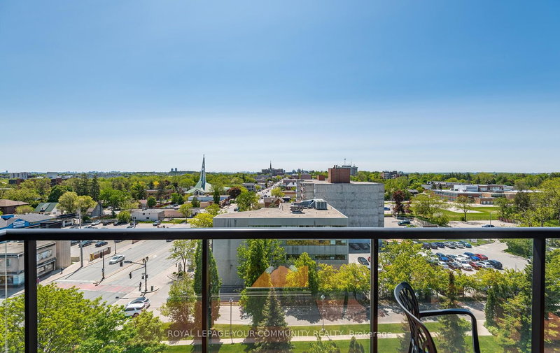 704 - 10376 Yonge St, Richmond Hill, L4C 3B8 | Image 3