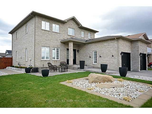 7 Stonemount Cres, Essa, L0M 1B4 | Image 2