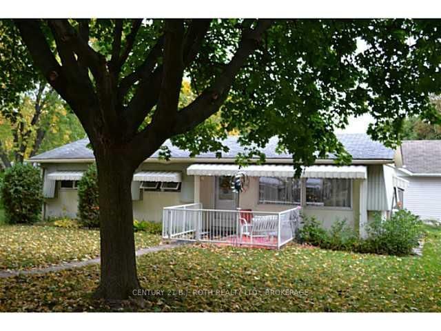 34 Flora Dr, Innisfil, L9S 1R1 | Image 2