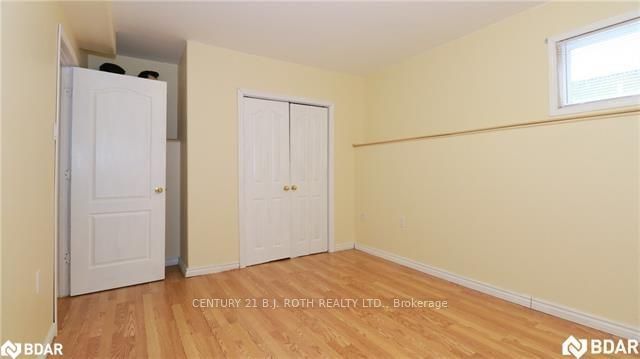 Listing Image 23